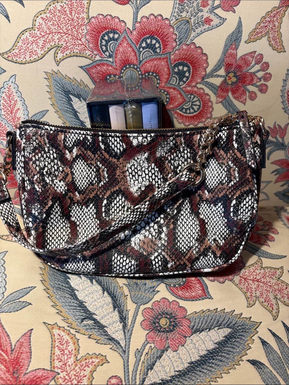 Snake-Print Chain Shoulder Bag in Brown and Black unbranded GUC